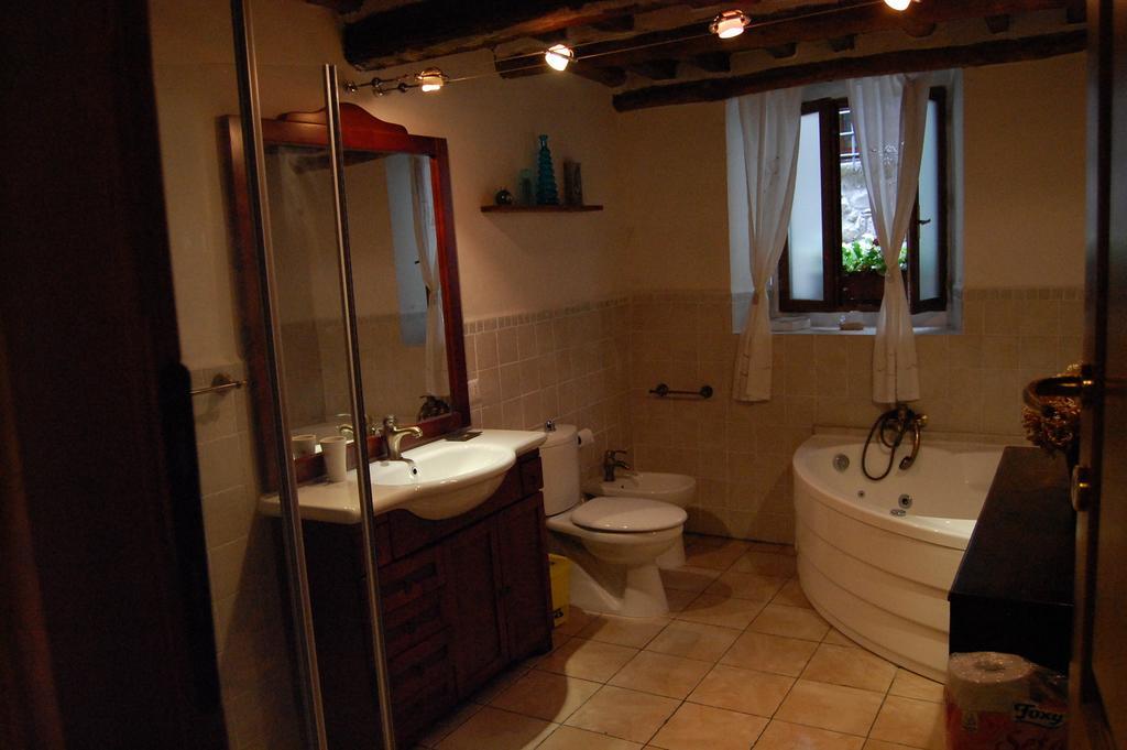 Casa Webb Villa Bagni di Lucca Phòng bức ảnh